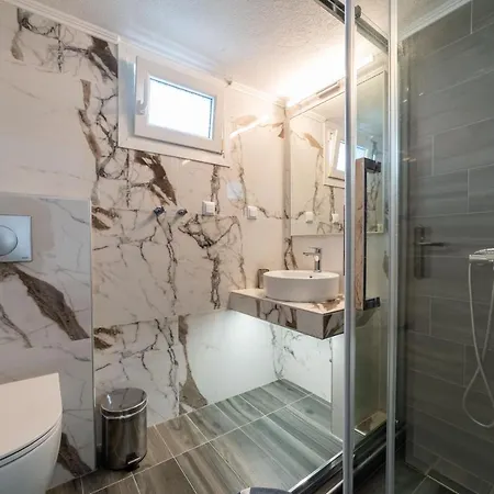 Dream Suites Ofrínion